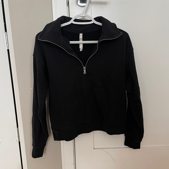 The Group by Babaton Arrow sweater - Picture 4 of 6